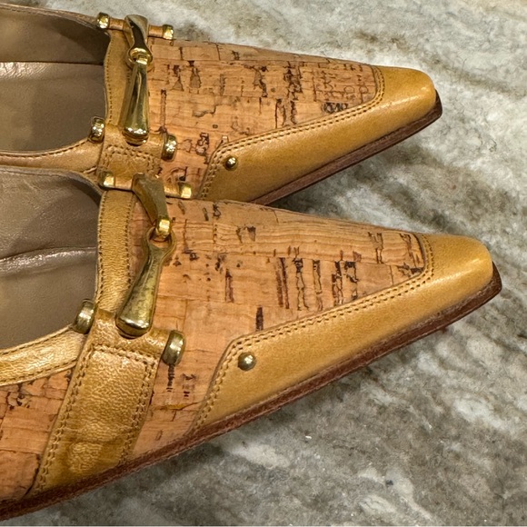 Stuart Weitzman NWOB Cork Pointed Toe Pumps - Gold Horsebit Detail - 10M - Picture 11 of 15